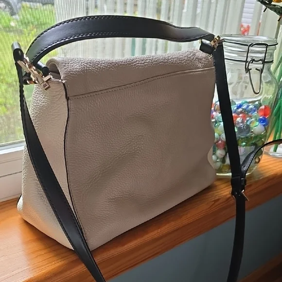 Kate Spade Gray and Black Shoulder Bag EUC - Picture 5 of 11